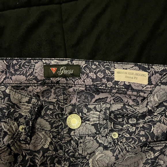 Guess Jeans/Jeggings size 7/8.  Purple hue. - Picture 4 of 4